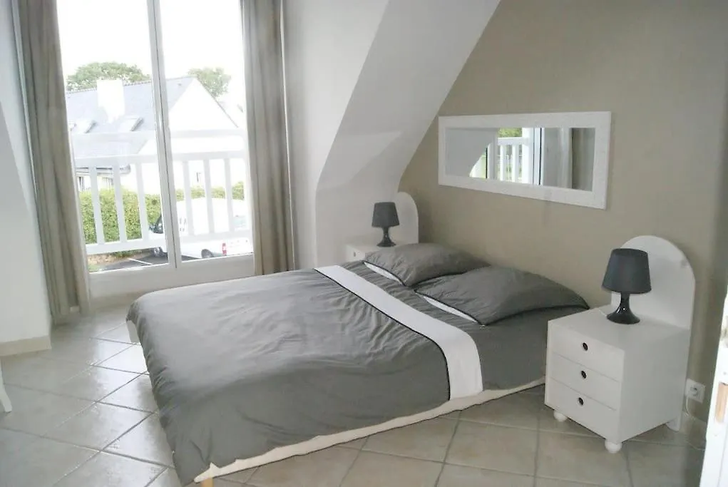 50 M De La Plage, Appartement Avec Grand Balcon Fouesnant Apartment