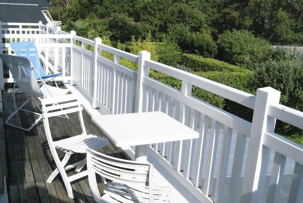 50 M De La Plage, Appartement Avec Grand Balcon Fouesnant
